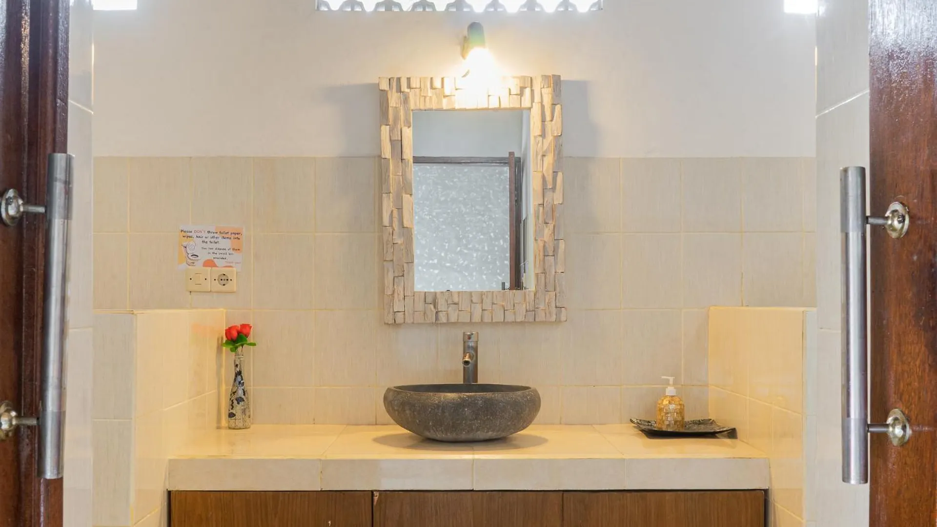 Villa Salya Seminyak Indonesia